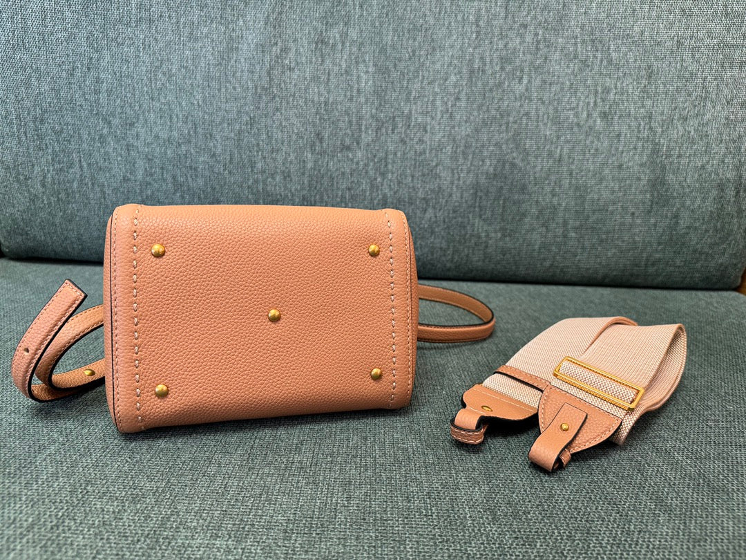 VALENTINO small 19 Bolso de mano marrón piel de becerro 538537