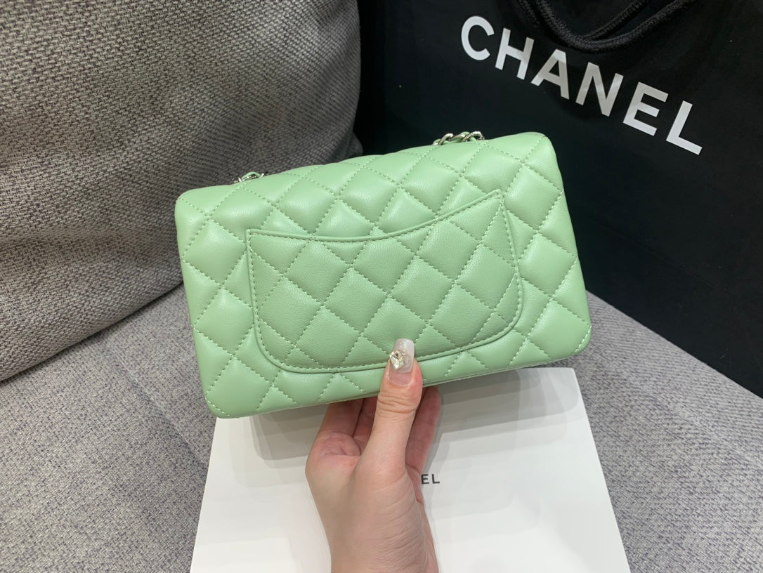 MINI Rectangle FLAP BAG 20CM Lima Piel de cordero Herrajes de plata
