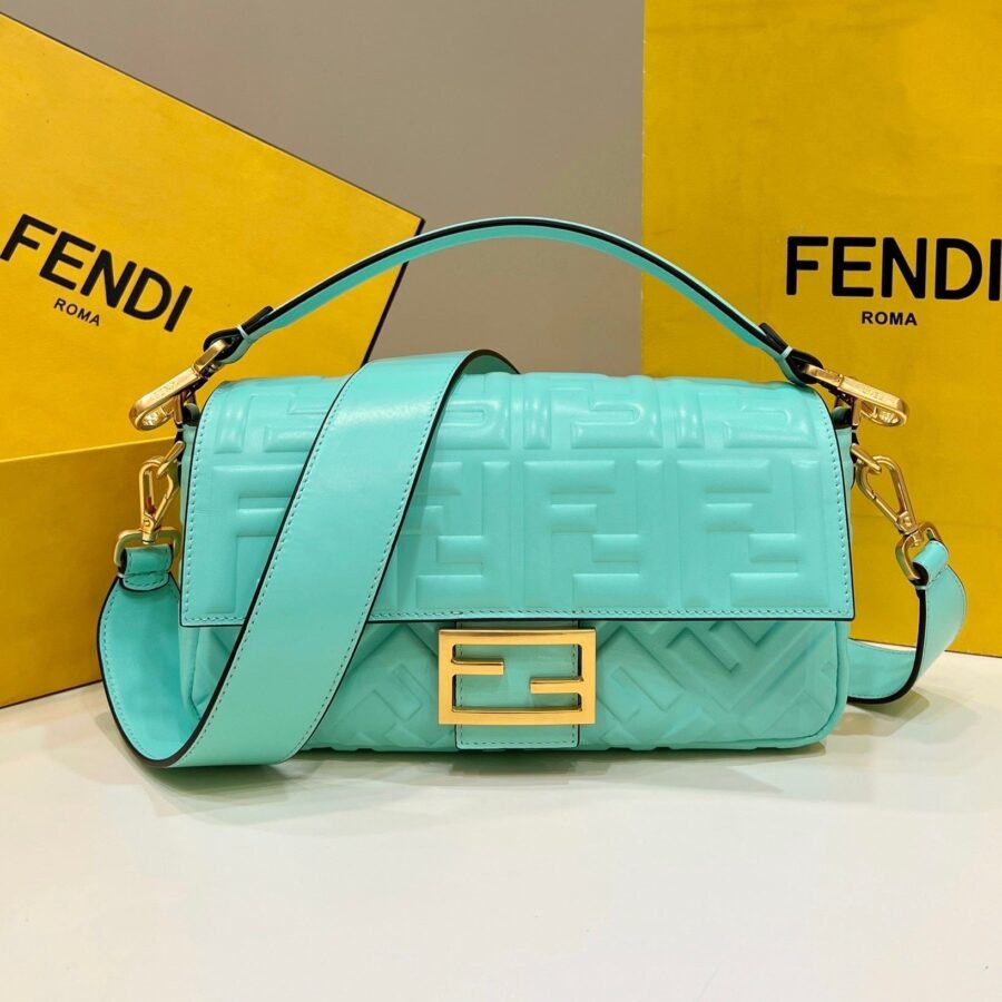 Fendi Baguette bag – front view
