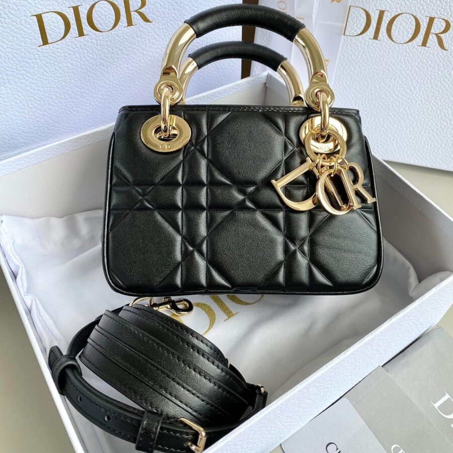 Designer handbag black – front view