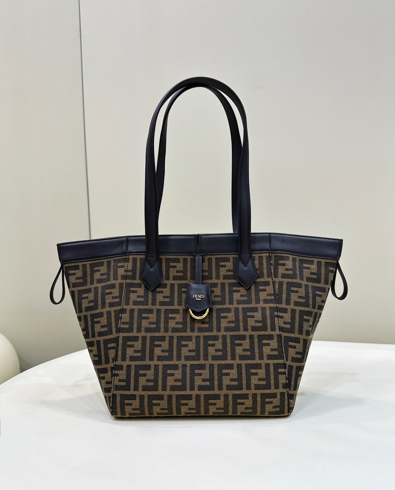 Fendi Origami Medium 27 Bolso de Tejido Jacquard FF Marrón MIX Negro