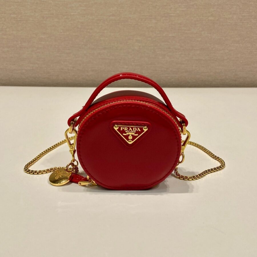 Designer handbag gold – front view