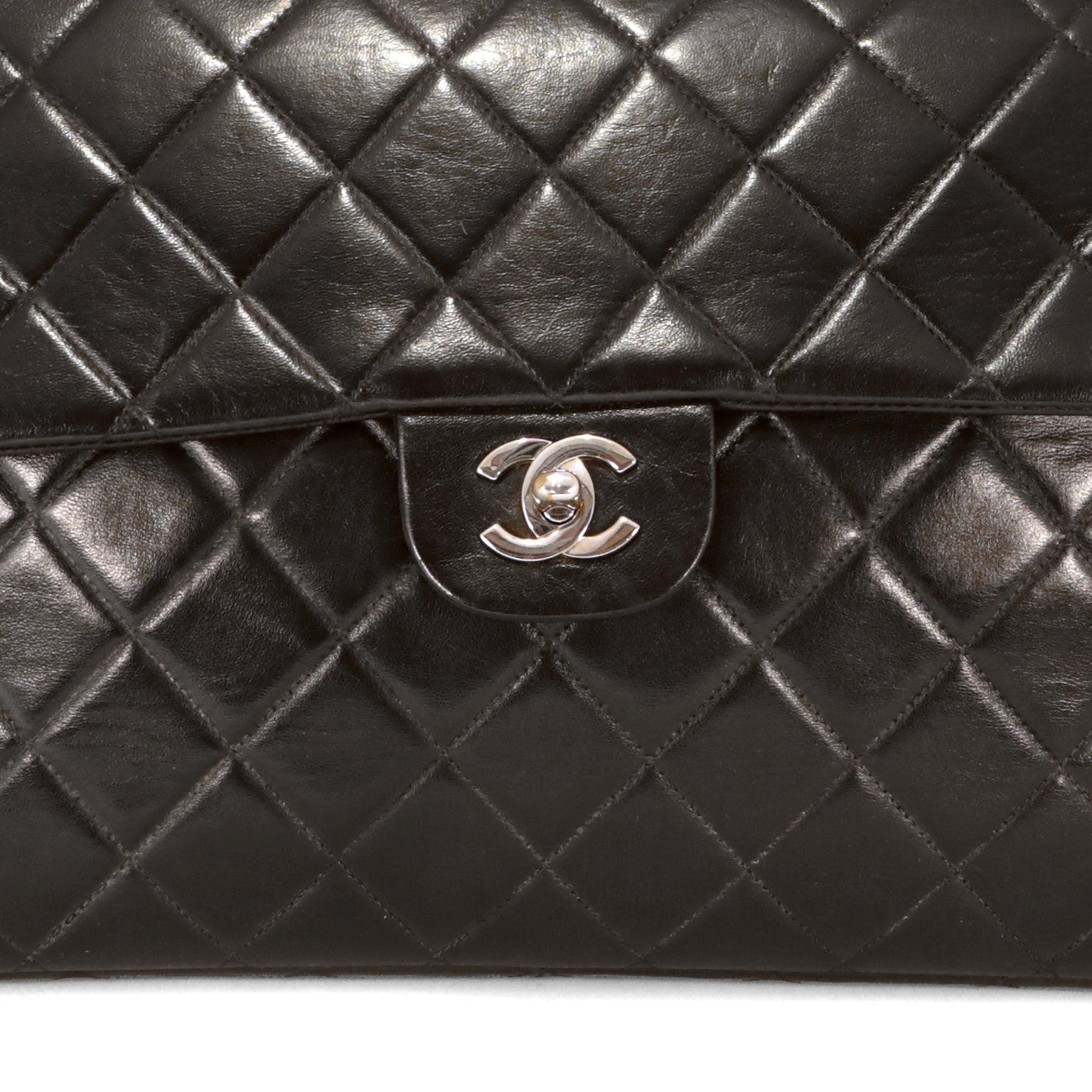 Mochila Chanel Classic Flap en Piel de cordero Negro