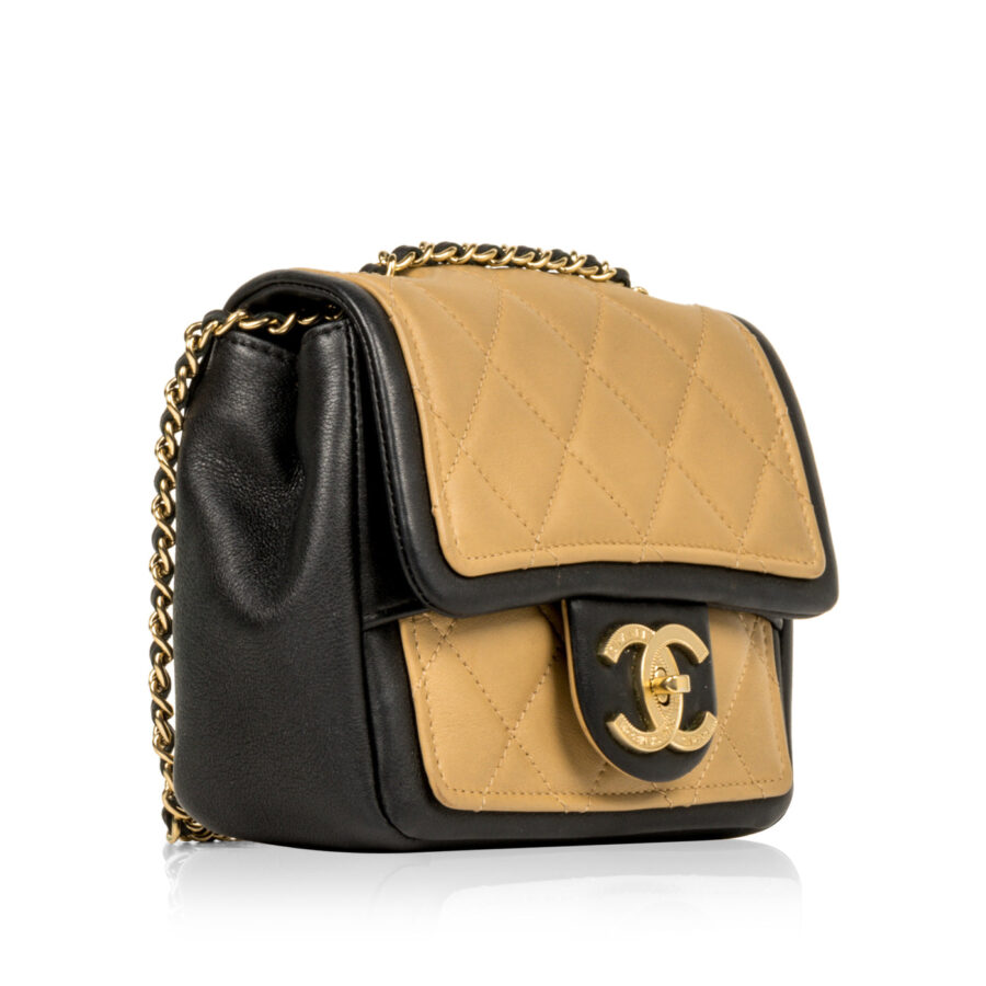 Chanel Classic Flap bag – front view