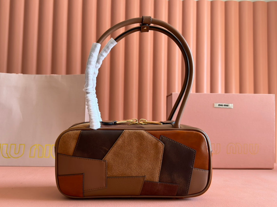 BEAU TOP HANDLE BAG 28 IN COGNAC Cuero PATCHWORK